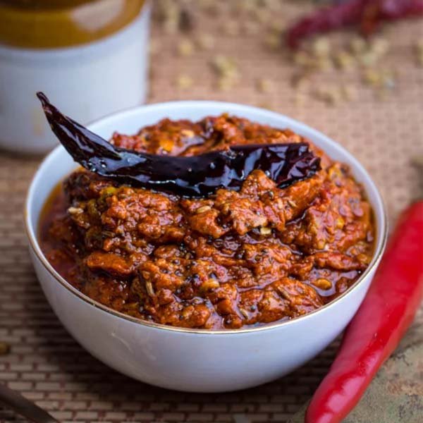 Red Chilli Chintakaya Pickle / ఎండుమిర్చి చింతకాయ పచ్చడి